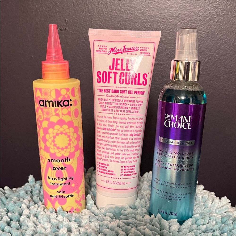 Amika Smooth Over Frizz-Fighting Treatment Set